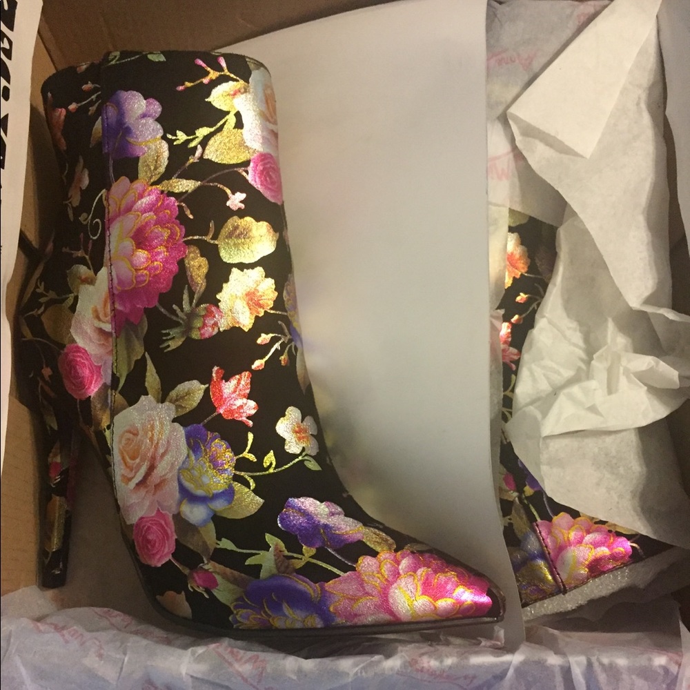 Floral pointy booties